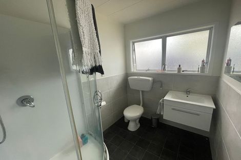 Photo of property in 2 Bryers Place, Bayview, Auckland, 0629