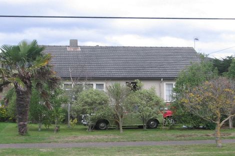 Photo of property in 126 Reynolds Street, Taita, Lower Hutt, 5011