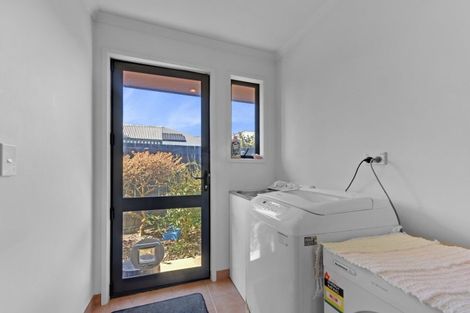 Photo of property in 18 Monaco View, Stoke, Nelson, 7011