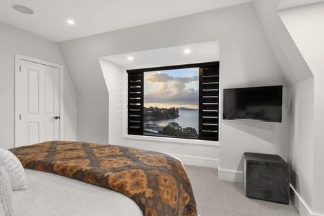 Photo of property in 16 Island View Terrace, Cockle Bay, Auckland, 2014