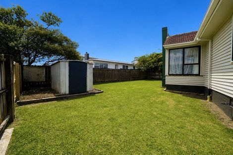 Photo of property in 1/50 Tawa Crescent, Manurewa, Auckland, 2102