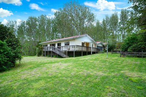 Photo of property in 96 Pomona Road, Kumeu, 0891