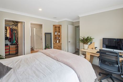 Photo of property in 20 Gifford Grove, Churton Park, Wellington, 6037