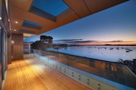 Photo of property in 68a The Parade, Bucklands Beach, Auckland, 2012