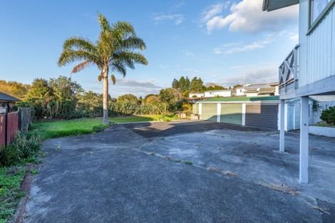 Photo of property in 22 Victoria Avenue, Waiuku, 2123