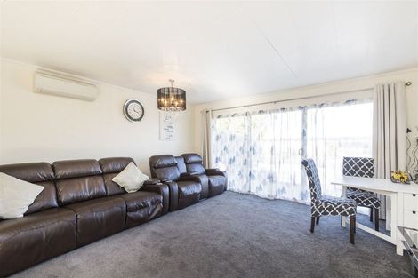 Photo of property in 1a Ruamahanga Crescent, Terrace End, Palmerston North, 4410