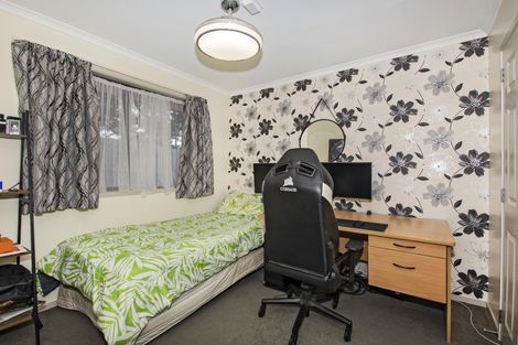 Photo of property in 6 Mcainch Place, Te Kamo, Whangarei, 0112