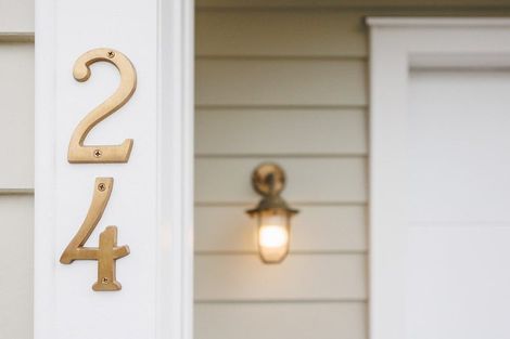 Photo of property in 44 Vaucluse Heights, Fitzherbert, Palmerston North, 4410