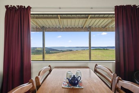 Photo of property in 986 Tinopai Road, Tinopai, Matakohe, 0593