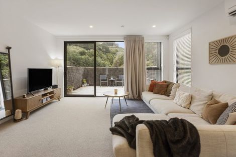 Photo of property in 57 Rua Kai Way, Brooklyn, Wellington, 6021