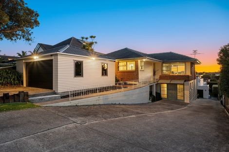 Photo of property in 37 Clovelly Road, Bucklands Beach, Auckland, 2012
