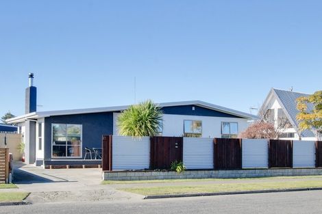 Photo of property in 21 Freyberg Avenue, Tamatea, Napier, 4112