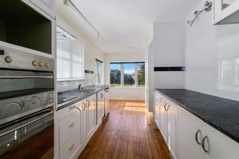 Photo of property in 2 Park Road, Western Heights, Rotorua, 3015
