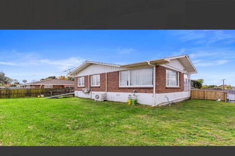Photo of property in 15 Queen Street, Papakura, 2110