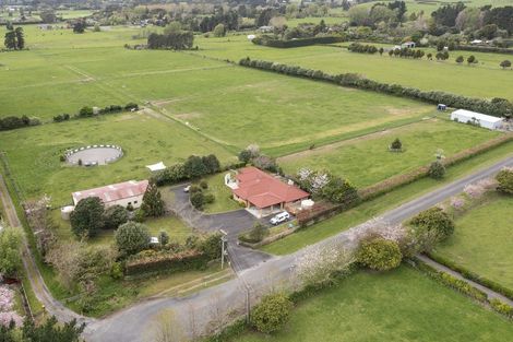 Photo of property in 34 Sutton Road, Te Horo, Otaki, 5582