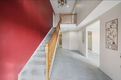 Photo of property in 12 De Havilland Drive, Goodwood Heights, Auckland, 2105
