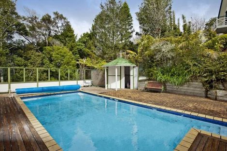 Photo of property in 20 Portsea Place, Chatswood, Auckland, 0626