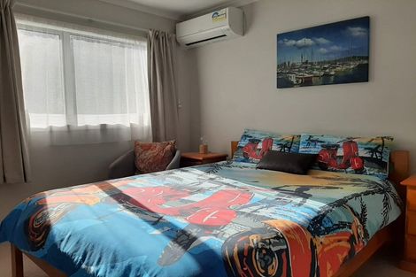 Photo of property in 60b Cyclarama Crescent, Massey, Auckland, 0614