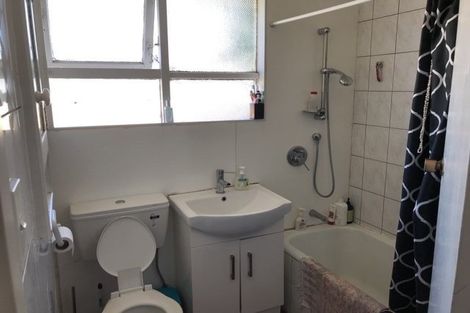 Photo of property in 11 Whitford Avenue, Mount Wellington, Auckland, 1060