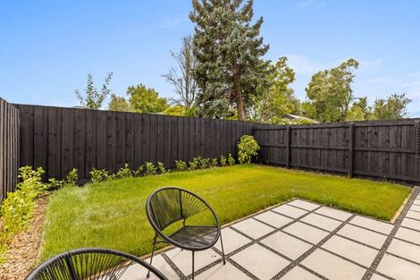 Photo of property in 4/90 Holly Road, St Albans, Christchurch, 8014