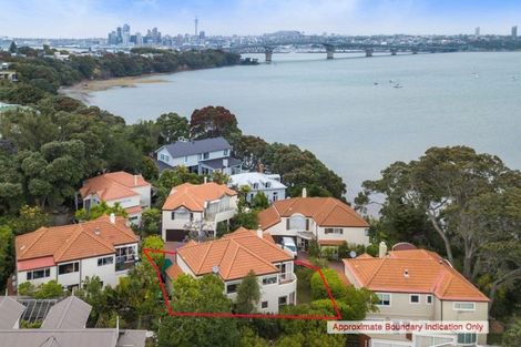 Photo of property in 4/30 Clarence Road, Northcote Point, Auckland, 0627