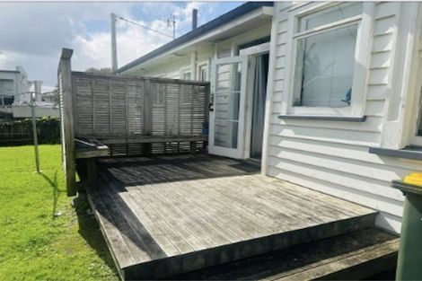 Photo of property in 64 Hinemoa Street, Birkenhead, Auckland, 0626