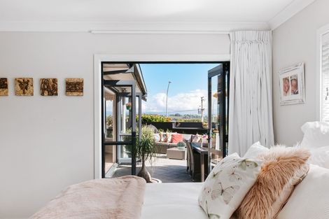 Photo of property in 16 Olive Close, Omokoroa, 3114