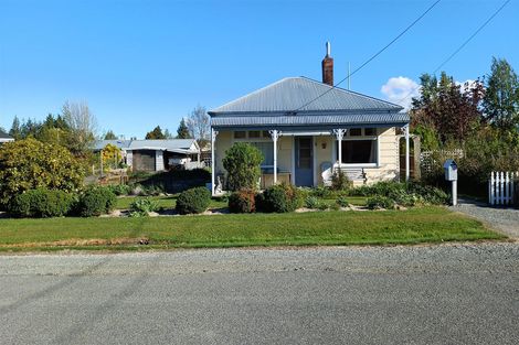 Photo of property in 2 Argyll Street, Fairlie, 7925