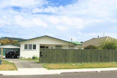 Photo of property in 21 Kiwi Street, Heretaunga, Upper Hutt, 5018