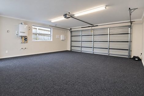 Photo of property in 18 Banks Boulevard, Whitby, Porirua, 5024