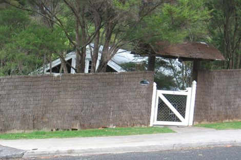 Photo of property in 3 Caram Place, Birkenhead, Auckland, 0626