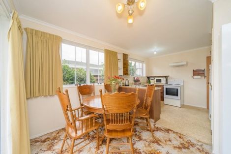 Photo of property in 2/142 Heretaunga Street, Palmerston North, 4414