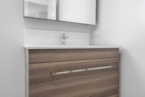 Photo of property in 2/21 Linwood Avenue, Linwood, Christchurch, 8011