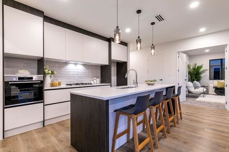 Photo of property in 32 Paparahi Place, Wainui, Silverdale, 0992