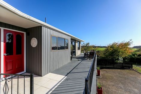 Photo of property in 24c Saint Ives Grove, Whalers Gate, New Plymouth, 4310