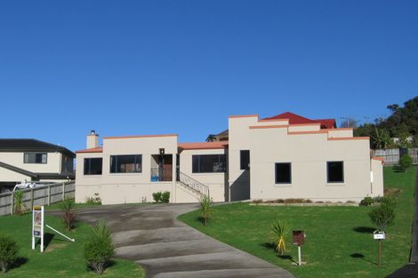 Photo of property in 61 Waldorf Crescent, Orewa, 0931