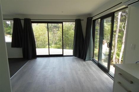 Photo of property in 341 Glenvar Road, Long Bay, Auckland, 0630