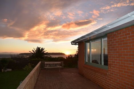 Photo of property in 33a Herewini Street, Titahi Bay, Porirua, 5022