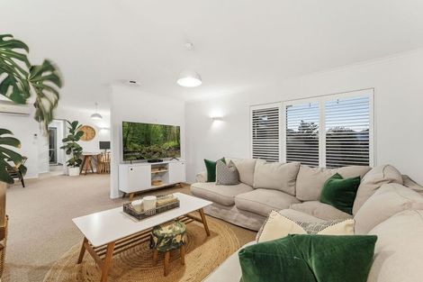 Photo of property in 37 Kahira Crescent, Papamoa Beach, Papamoa, 3118