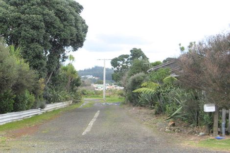 Photo of property in 165 Ocean Beach Road, Tairua, 3508