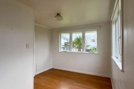 Photo of property in 2 Craig Road, Milford, Auckland, 0620