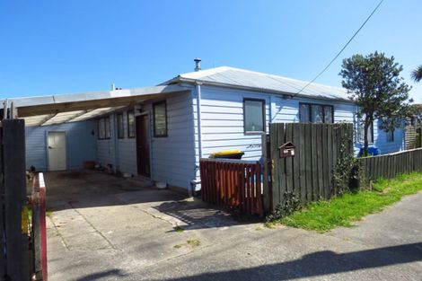 Photo of property in 12 Russell Street, Westport, 7825