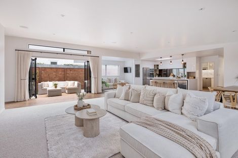 Photo of property in 33 Coast Boulevard, Papamoa Beach, Papamoa, 3118