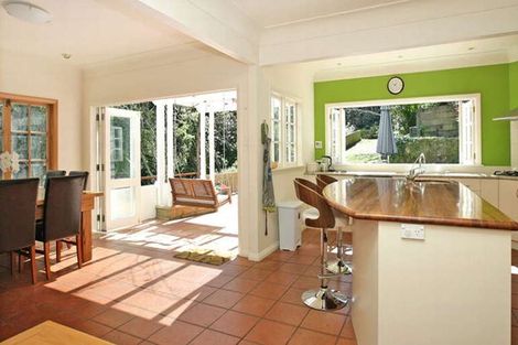 Photo of property in 40 Rangiora Avenue, Kaiwharawhara, Wellington, 6035