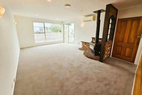 Photo of property in 15 Pixie Place, Pakuranga Heights, Auckland, 2010