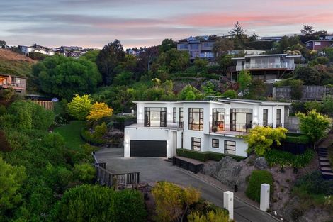 Photo of property in 16 Iles Lane, Cashmere, Christchurch, 8022