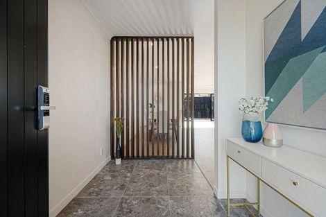 Photo of property in 6 Pineview Drive, Rosehill, Papakura, 2113