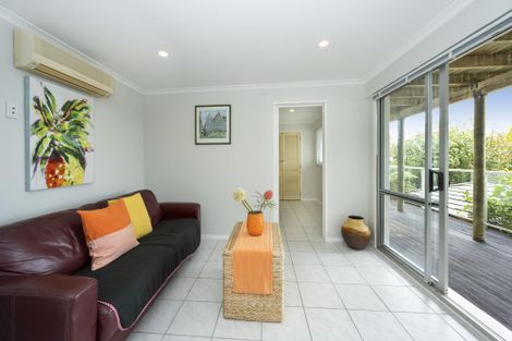 Photo of property in 41 Hadfield Street, Beach Haven, Auckland, 0626