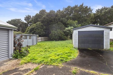 Photo of property in 32 Carlton Road, Pukekohe, 2120