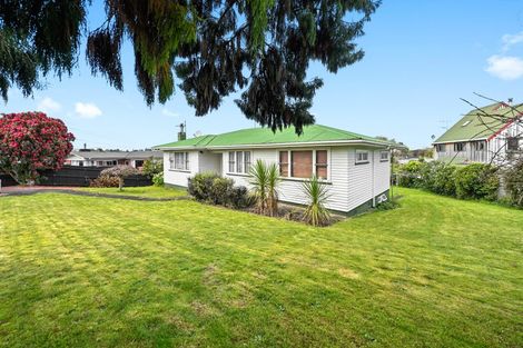 Photo of property in 2 Mccracken Avenue, Hillcrest, Hamilton, 3216